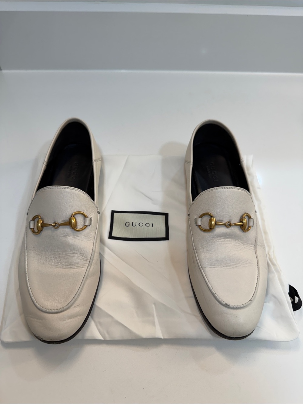 Gucci Men’s Cream Leather Horsebit Slip-On Loafers